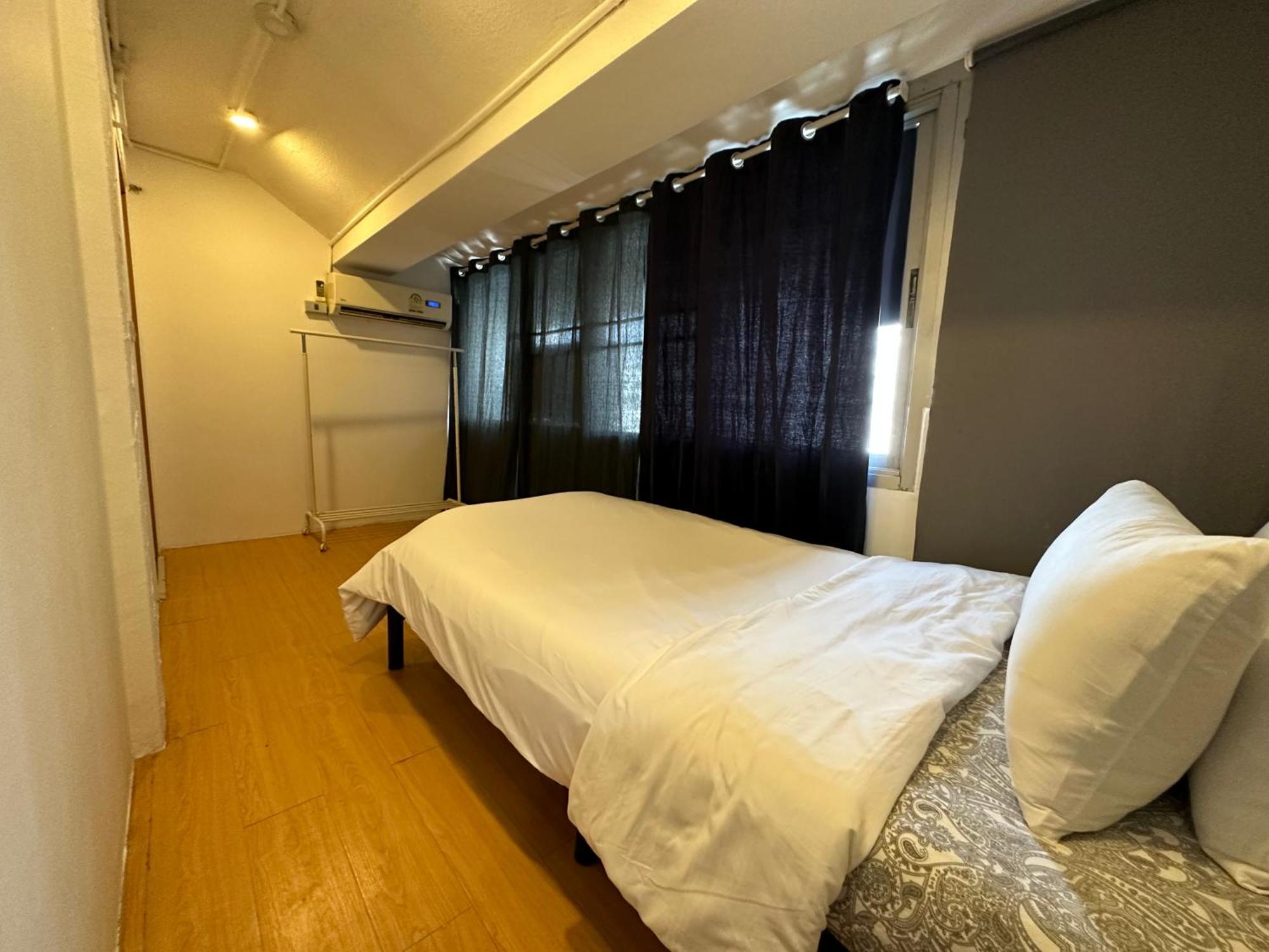 The Cute Silom Hostel Bangkok Exteriör bild